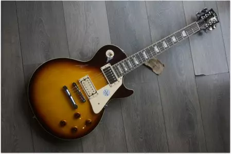 نمایندگی فروش گیتار کلاسیک